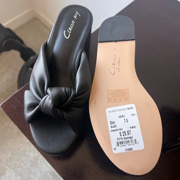 Circus NY Platform Sandals - Picture 3 of 3